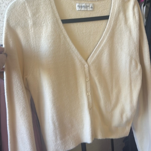 Abercrombie & Fitch Sweaters - NWT Abercrombie & Fitch Soft a&f Collection cream cardigan